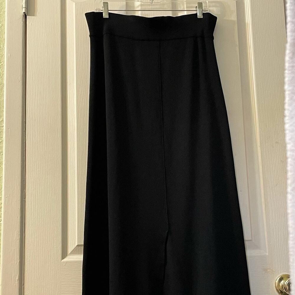 KNIT CHIC Black Long Knit kick Slit skirt Size M